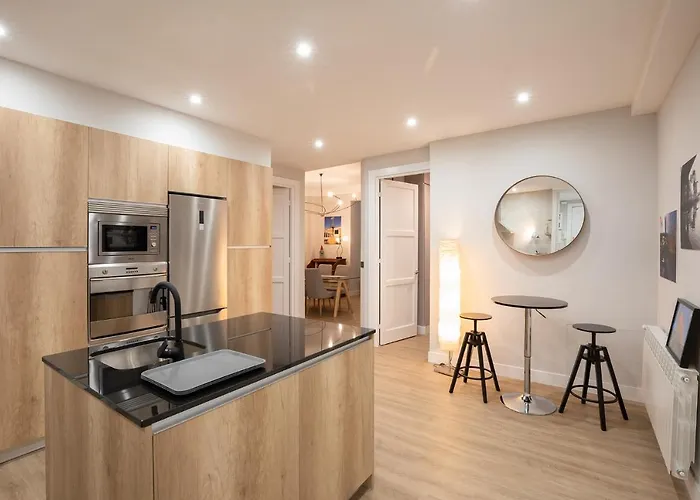 Alameda Recalde Centro Apartman *